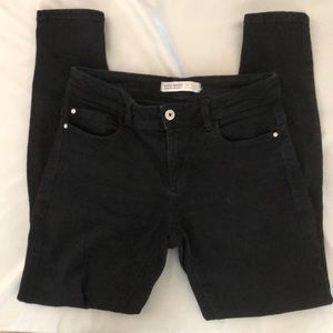Zara black skinny jeans size 6